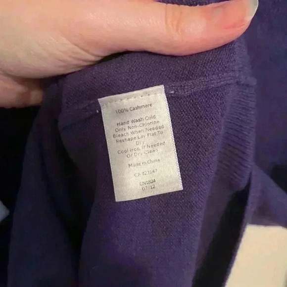 TALBOTS PETITES CASHMERE SWEATER - Picture 4 of 4